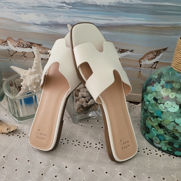 Nina Slide Sandals - Picture 5 of 6